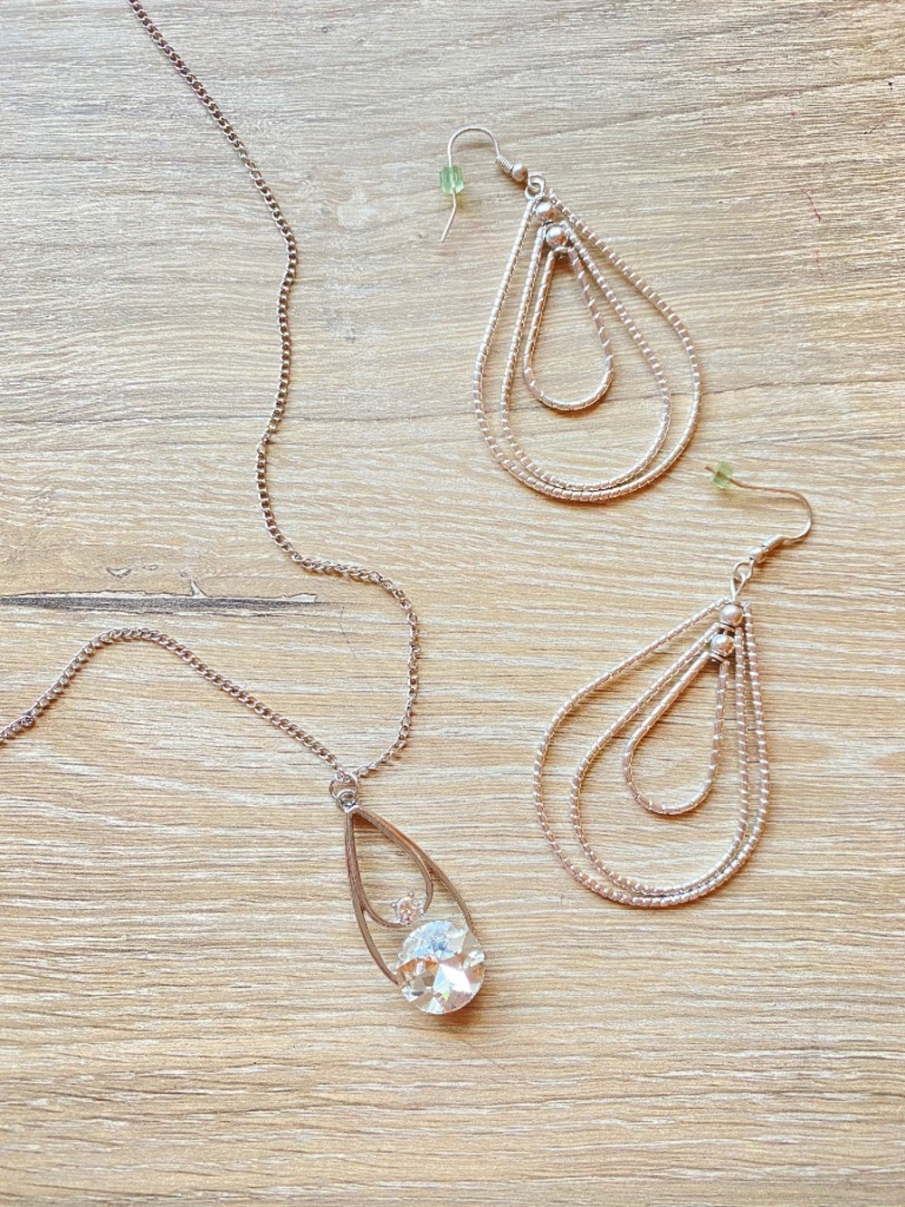 SIlver Tone Necklace and Earings